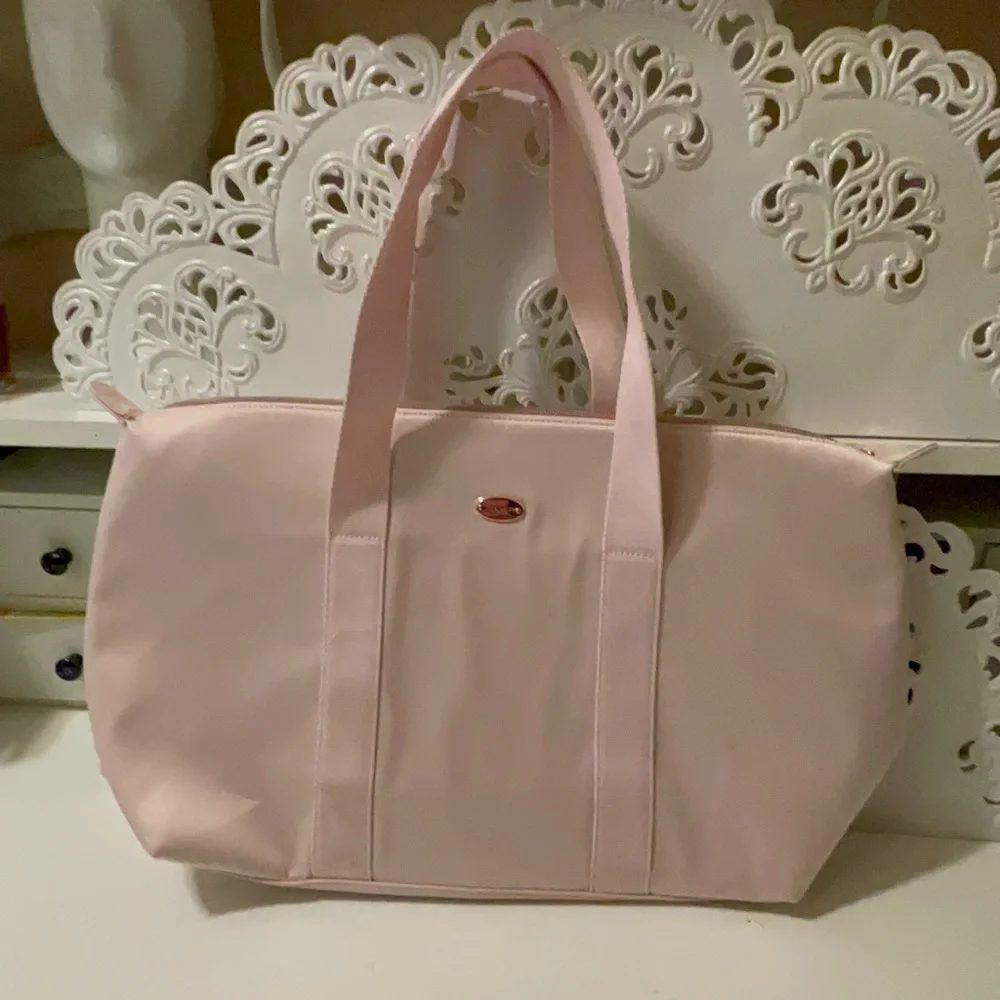 Coach new tote with rose gold zipper and zipper_3